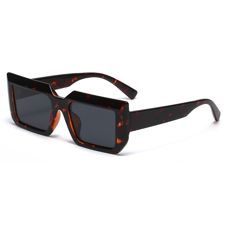 Square fashion sunglasses