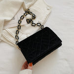 画像をギャラリービューアに読み込む, Velvet embroidery thread chain one-shoulder small square bag
