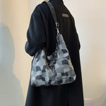 画像をギャラリービューアに読み込む, Large-capacity one-shoulder messenger beggar style canvas bag
